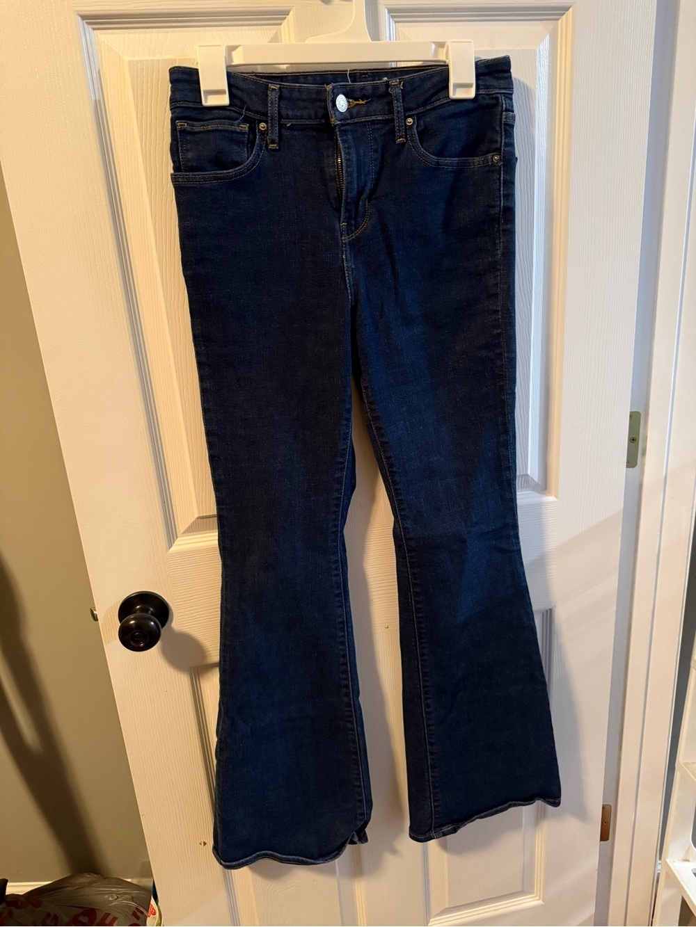 Women’s Levi High Rise Flare Jeans Size 29